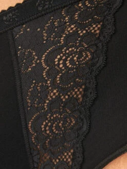 Sloggi Chic Maxi Brief (4 Pack) -FREYA Shop 10071632 0004 d mo 1 jpg 2de2553b 63ac 402d 9481 ba49ed9bfa13