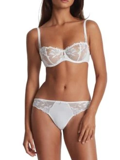 Aubade Lovessence Half Cup Bra - Blanc -FREYA Shop braforme aubade lovessence rmf14 blanc fl