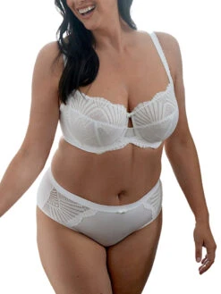 Berlei Sublime Lace Brief -FREYA Shop braforme berlei sublime lace B603 WHT l