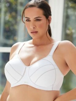 Berlei Full Support Wired Sports Bra - White -FREYA Shop braforme berlei y533wb wht ls
