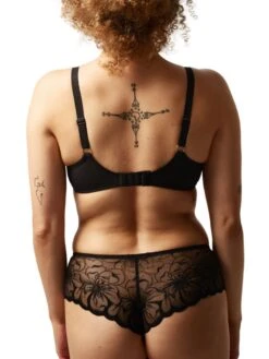 Chantelle Fleurs Plunge T-Shirt Bra - Black -FREYA Shop braforme chantelle c12m20 011 b