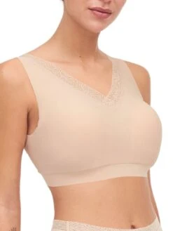 SoftStretch Wire Free Bra -FREYA Shop braforme chantelle softstretch c11g60 01n close 59e05fb1 d8fa 4f40 9ce9 179e6c6525b8