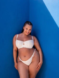 Curvy Kate Flora Balcony Bra - White -FREYA Shop braforme curvy kate flora CK091100 WHT l