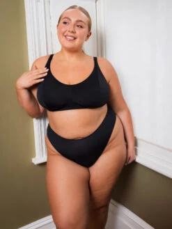 Curvy Kate Zen Non-Wired Bralette - Black -FREYA Shop braforme curvy kate zen CK093110 BLK 3l