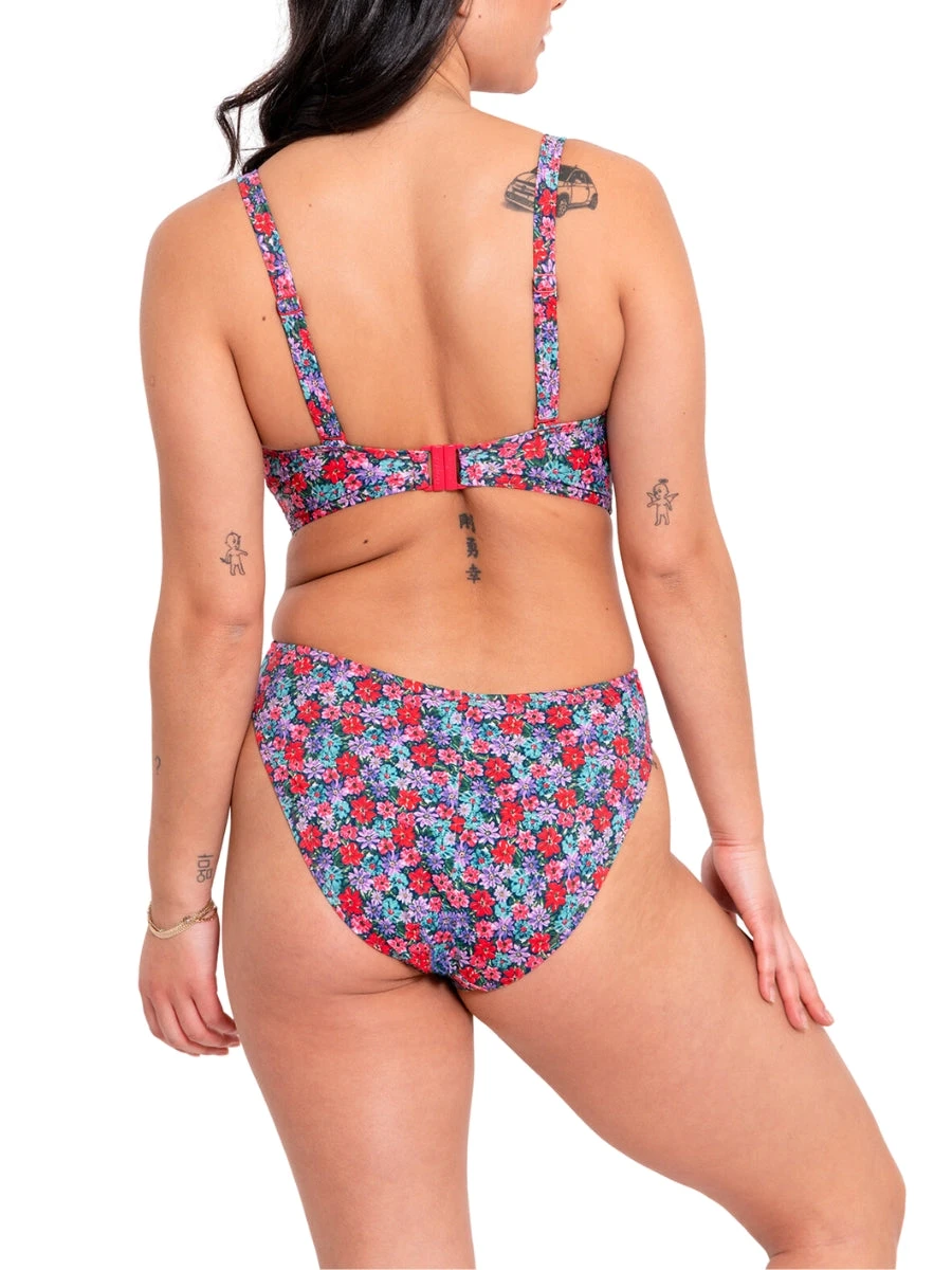 Curvy Kate Kitsch Kate Non Wired Swimsuit - Floral Print 4 Curvy Kate Kitsch Kate Non Wired Swimsuit - Floral Print - Image 2