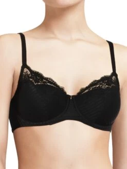 Chantelle Easy Feel Marilyn Covering Bra - Black