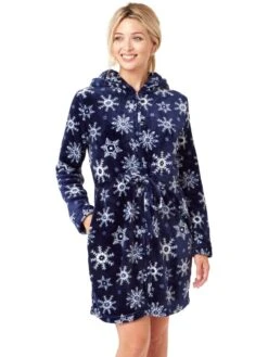 Printed Fleece Robe -FREYA Shop braforme nightwear 38094 navy blue f fef9c0ef c782 4203 931f 2cc8658e414a