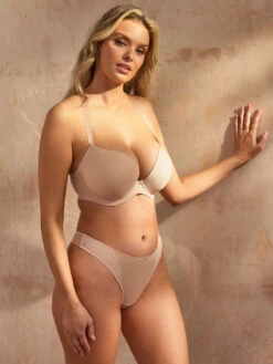 Panache Faith Moulded Plunge Bra - Latte -FREYA Shop braforme panache faith 10666 166 2l