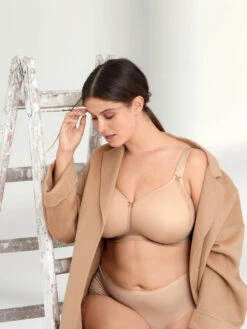 Rosa Faia Lace Rose Contour Soft Bra - Desert -FREYA Shop braforme rosa faia lace rose5618 753 4l