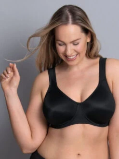 Rosa Faia Twin Underwired Moulded Bra - Black -FREYA Shop braforme rosa faia twin 5490 001 l