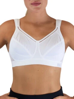 Shock Absorber Active Classic Support Sports Bra - White -FREYA Shop braforme shock absorber active classic SN102 WHT 2f