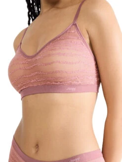 Sloggi FREE Evolve Lace Push Up Bralette - Date Night Pink 9 Sloggi FREE Evolve Lace Push Up Bralette - Date Night Pink -FREYA Shop braforme sloggi free evolve 10224701 7836 s