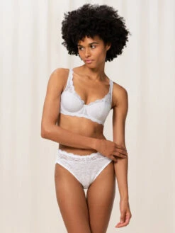 Triumph Amourette WHP Half Cup Bra - White -FREYA Shop braforme triumph amourette 10209584 0003 2l