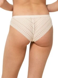 Triumph Aura Spotlight Brazilian Brief -FREYA Shop braforme triumph aura 20spotlight 10208024 6720 back