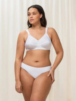 Triumph Doreen + Cotton Full Cup Bra - White 16 Triumph Doreen + Cotton Full Cup Bra - White -FREYA Shop braforme triumph doreen 10004928 0003 l