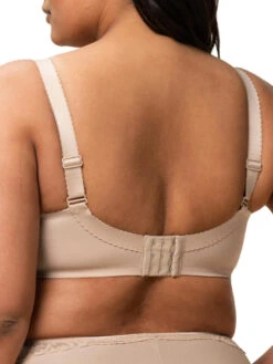 Triumph Delicate Doreen N Full Cup Bra - Smooth Skin 15 Triumph Delicate Doreen N Full Cup Bra - Smooth Skin -FREYA Shop braforme triumph doreen 10135874 6106 2b