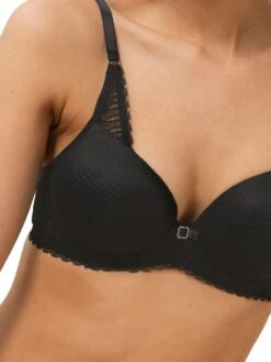 Triumph Aura Spotlight Half Cup Bra - Black -FREYA Shop braforme triumph lingerie aura spotlight 10207996 0004 black s