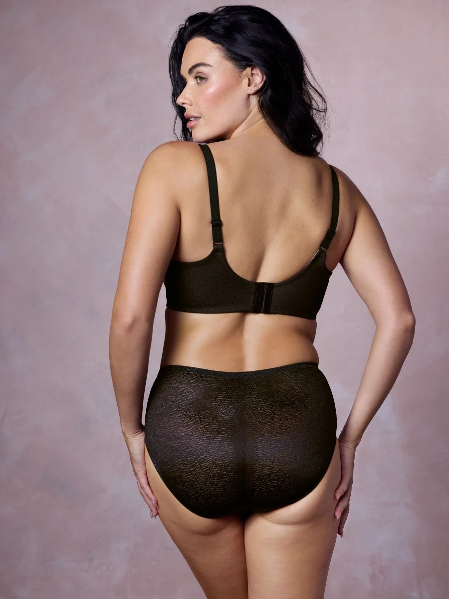 Wacoal Back Appeal Underwire Bra - Black 8 Wacoal Back Appeal Underwire Bra - Black - Image 6