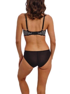 Wacoal Lace Perfection Average Wire Bra - Black/Ivory -FREYA Shop braforme wacoal lace perfection WE135002 BAI 2b