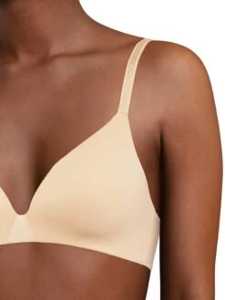 Chantelle Essentiall Wirefree Triangle T-Shirt Bra - Golden Beige -FREYA Shop chantelle 20essentiall 20c15g80 2001n 20golden 20beige 20s