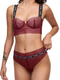 Chantelle No Icons Bandeau Foam Bra - Raspberry -FREYA Shop chantelle 20x 20no 20icons 20t00c20 20020 20raspberry 20full 20 2